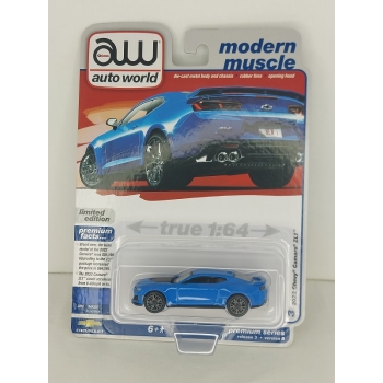 Auto World 1:64 Chevrolet Camaro ZL1 2022 rapid blue